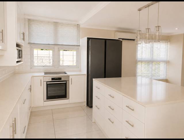 3 BEDROOM TOWNHOUSE FOR SALE IN MORNINGSIDE